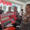 Polisi menunjukkan barang bukti aksi curanmor di Mal dan RSUD Cileungsi. Foto Sandika