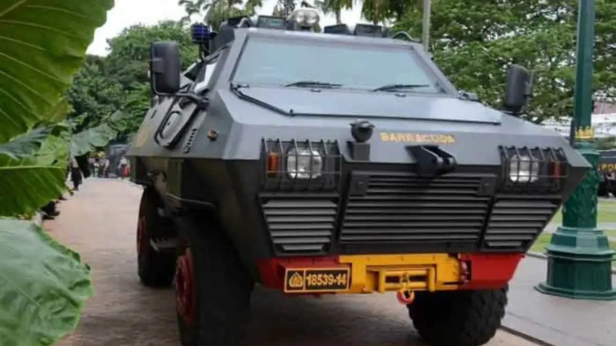 Ini Dia Kendaraan Rantis Brimob yang Menggilas Pengemudi Ojol, Harganya Hampir Rp1 Triliun Ini Dia Kendaraan Rantis Brimob yang Menggilas Pengemudi Ojol, Harganya Hampir Rp1 Triliun