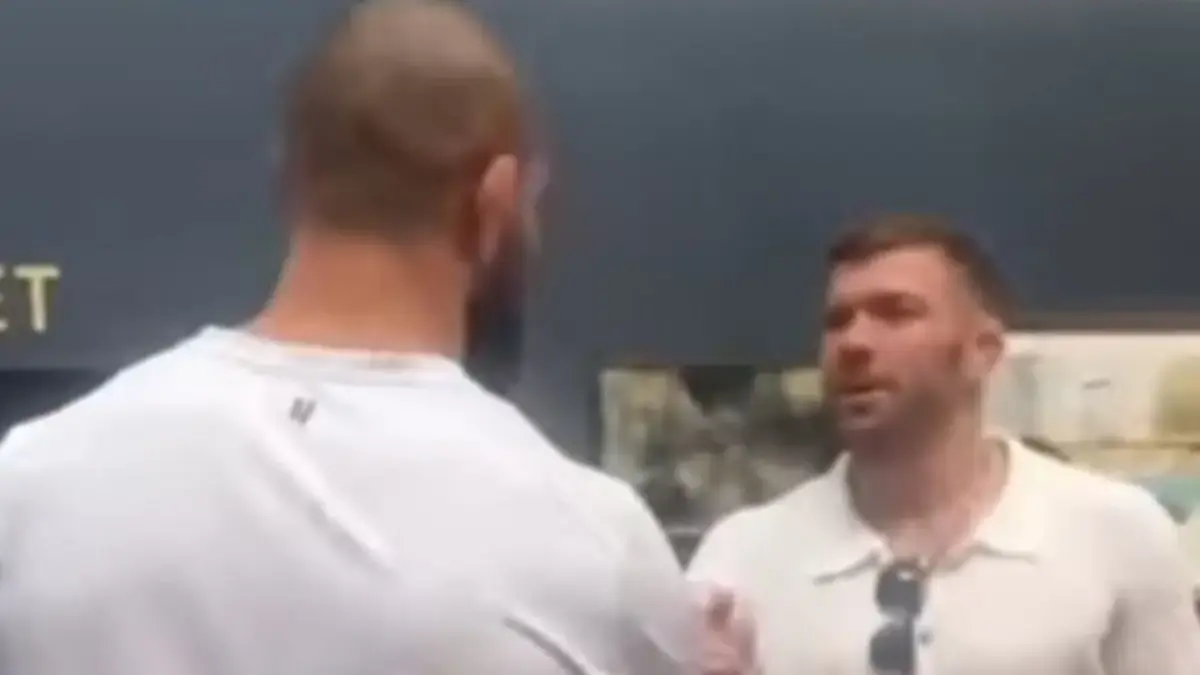 Dricus du Plessis dan Khamzat Chimaev Saling Hargai Menjelang Duel UFC 319 di Chicago