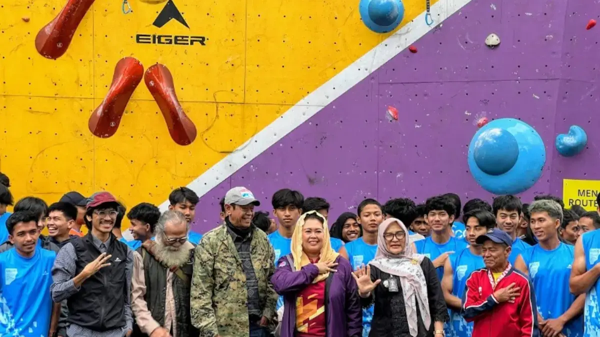 Wali Kota Bandung, Muhammad Farhan, Yenny Wahid Ketua Umum Pengurus Pusat Federasi Panjat Tebing Indonesia (FP