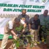 Jadi Simbol Kejujuran! Bawaslu RI Tanam Pohon Manggis dan Luncurkan Program Jumat Sehati di Bogor
