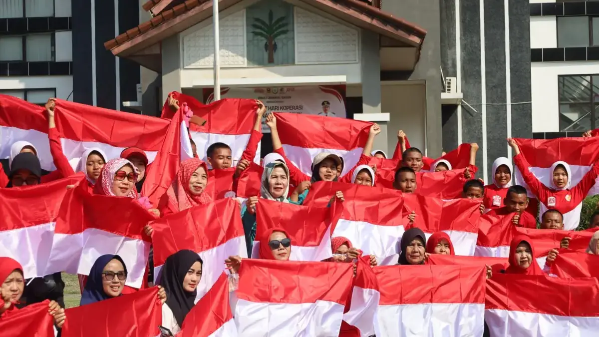 Bangun Nasionalisme Jelang HUT ke-80 RI, Bupati Bogor Merah Putihkan Bumi Tegar Beriman