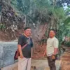 Peduli Kenyamanan dan Keamanan Pengguna Jalan, Cisadane Resik Bantu Kecamatan Cijeruk Bersihkan Sampah di Desa