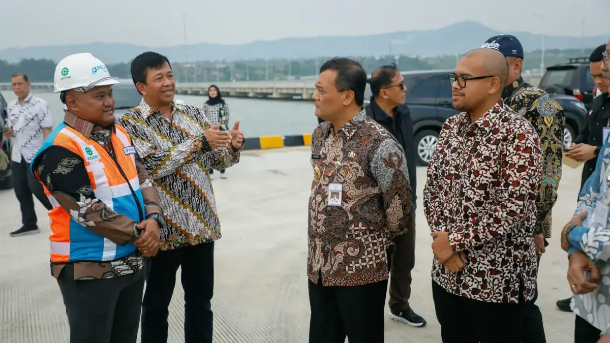 Efisiensi Bongkar Muat Barang, Pelabuhan Batang Siap Beroperasi Efisiensi Bongkar Muat Barang, Pelabuhan Batang Siap Beroperasi