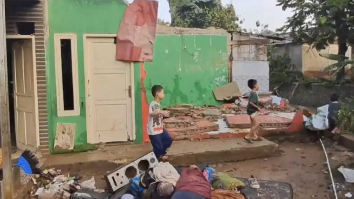 Banjir Bandang! 140 Rumah di Rancabungur Terendam Banjir, Warga Mengungsi di SDN