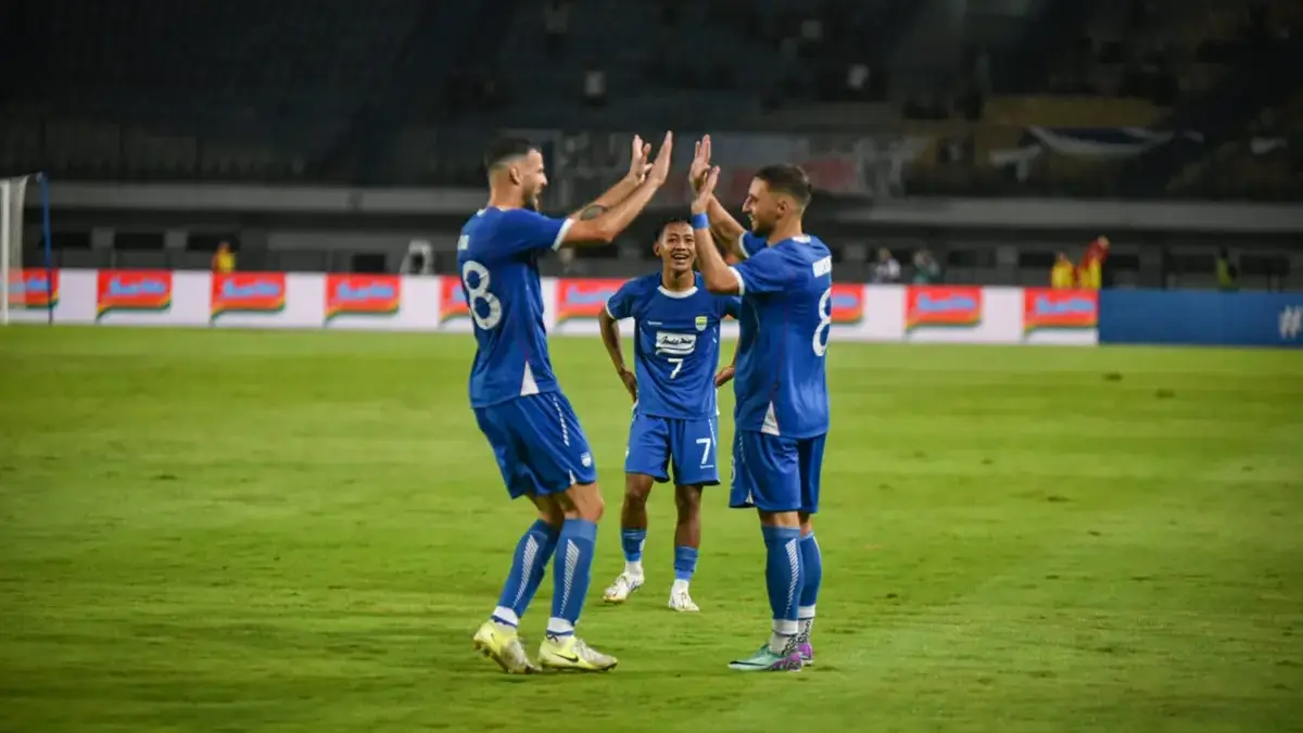 Babak Pertama Persib vs Manila Digger : Lucho Jadi Pembeda
