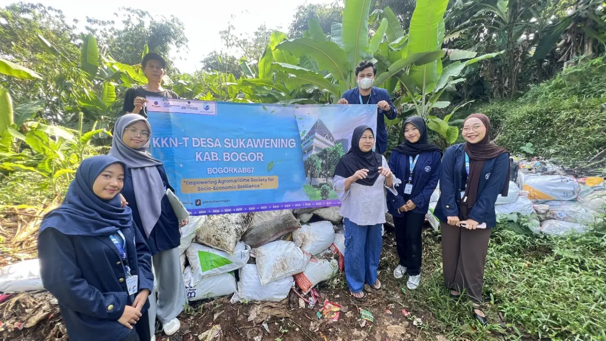 Mahasiswa KKN IPB University Ubah Sampah Plastik Jadi Pojok Baca