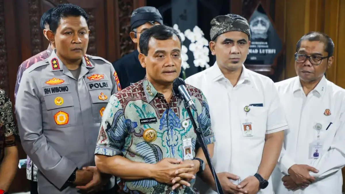 Ahmad Luthfi: Situasi Pati Sudah Kondusif, Pelayanan Publik Dipastikan Berjalan Lancar Ahmad Luthfi: Situasi Pati Sudah Kondusif, Pelayanan Publik Dipastikan Berjalan Lancar