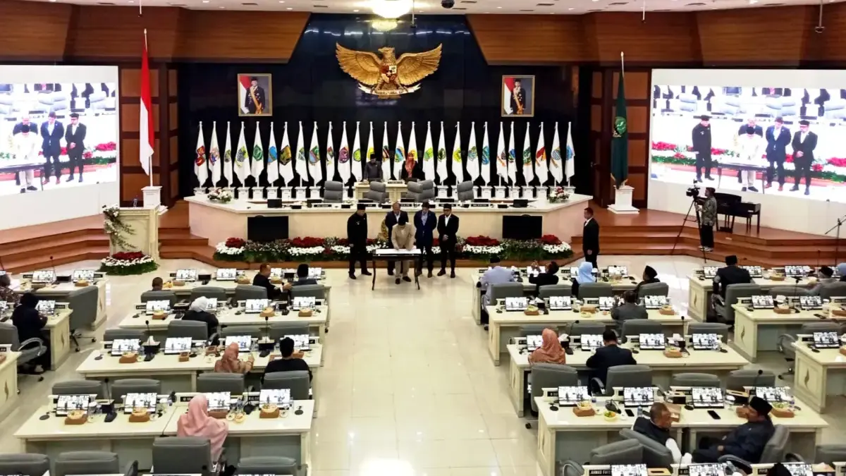 Diwarnai Boikot PDI Perjuangan, Perubahan APBD Jabar 2025 Tetap Disahkan! 