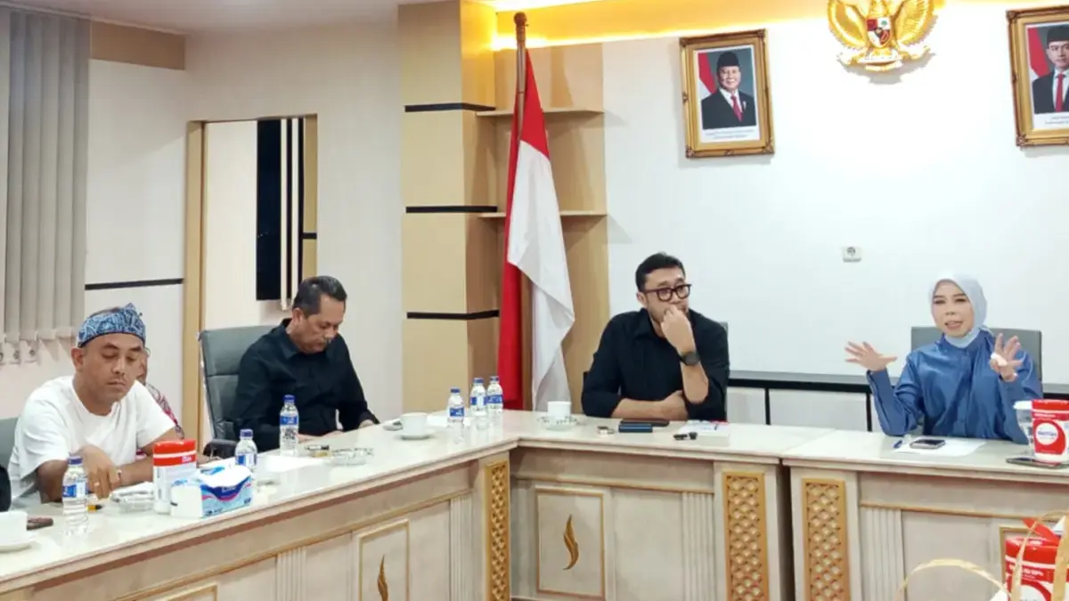 Fraksi PDI Perjuangan Jabar Beberkan Alasan Absen Pengesahan Perubahan APBD, Salah Satunya Hibah Pesantren! Fraksi PDI Perjuangan Jabar Beberkan Alasan Absen Pengesahan Perubahan APBD, Salah Satunya Hibah Pesantren!