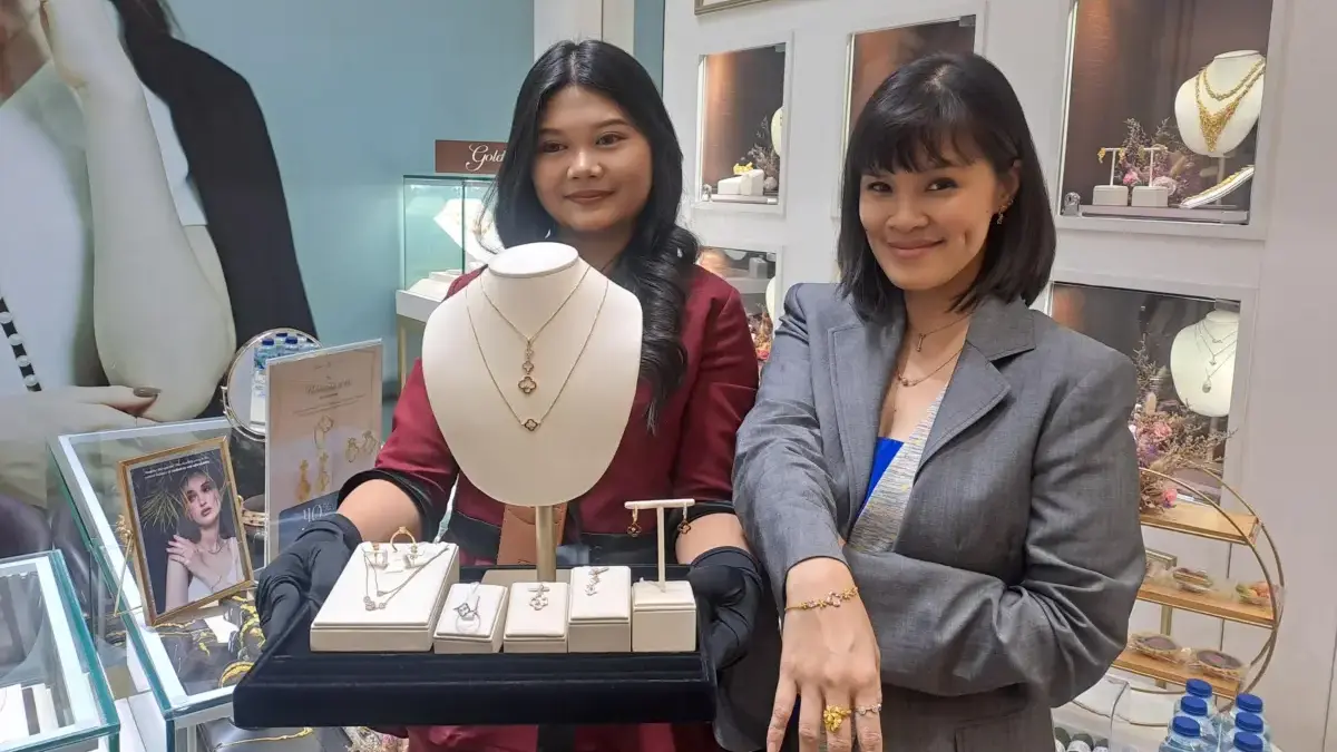 Goldmart Rayakan 34 Tahun dengan Kampanye Unbreakable Bond di Bandung Indah Plaza Goldmart Rayakan 34 Tahun dengan Kampanye Unbreakable Bond di Bandung Indah Plaza