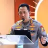 Presiden Prabowo Minta TNI-Polri Ambil Langkah Tegas Demo yang Anarkis