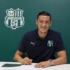 Jay Idzes menandatangani kontrak bersama US Sassuolo.