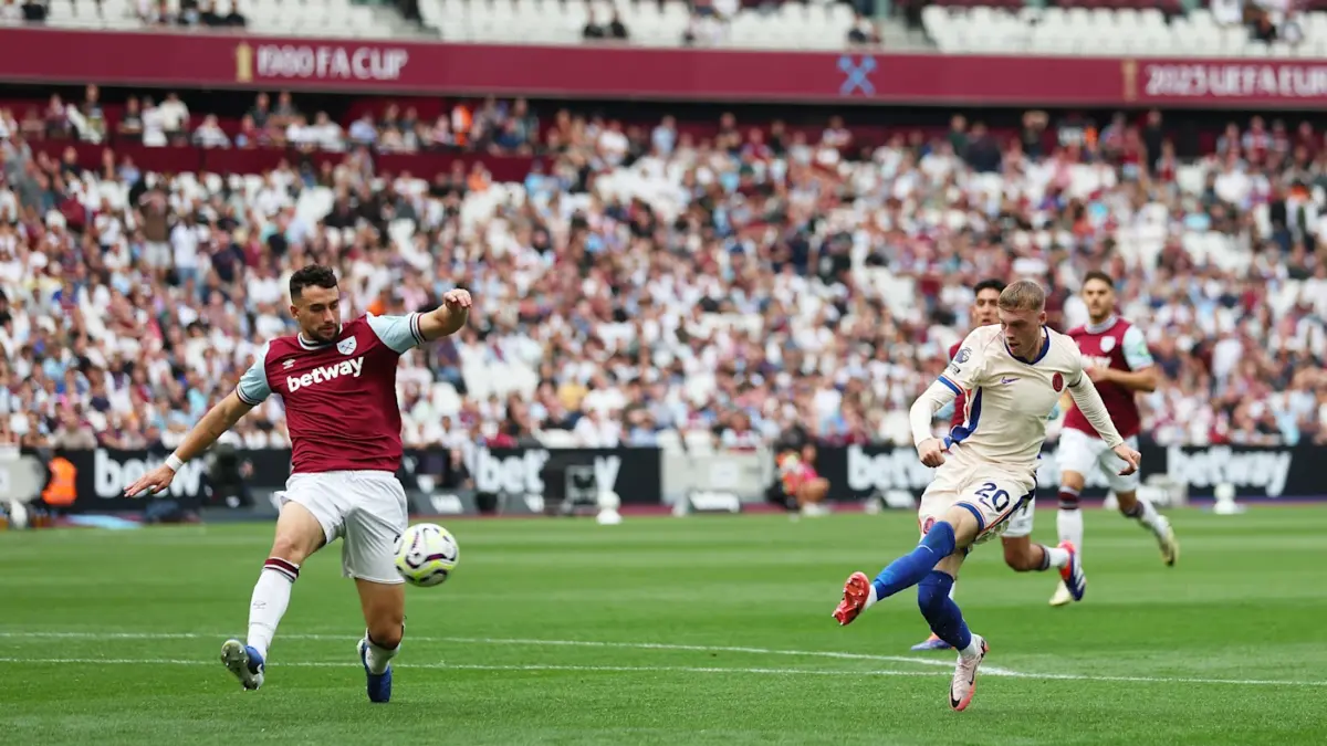 Prediksi West Ham vs Chelsea Laga EPL 2025/2026 Sabtu 23 Agustus, Duel Para Jawara UECL! West Ham vs Chelsea di Pertandingan EPL Musim Lalu.