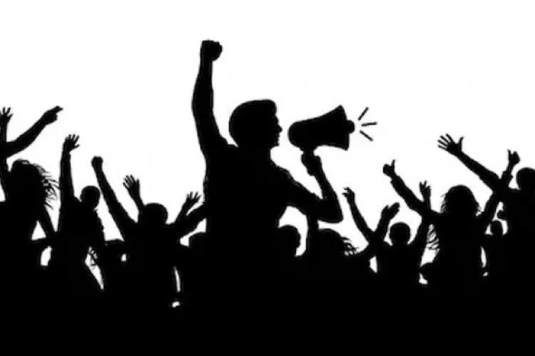 Hostum Jadi Sorotan di DPR RI: 500 Buruh dari Bogor Turun ke Jalan Tuntut Upah Layak Hostum Jadi Sorotan di DPR RI: 500 Buruh dari Bogor Turun ke Jalan Tuntut Upah Layak