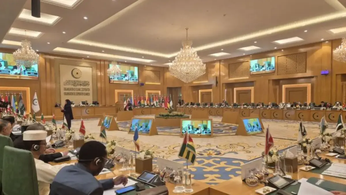 Wamenlu Anis Matta Desak OKI Bersatu Tolak Aneksasi Gaza oleh Israel Wamenlu Anis Matta Desak OKI Bersatu Tolak Aneksasi Gaza oleh Israel