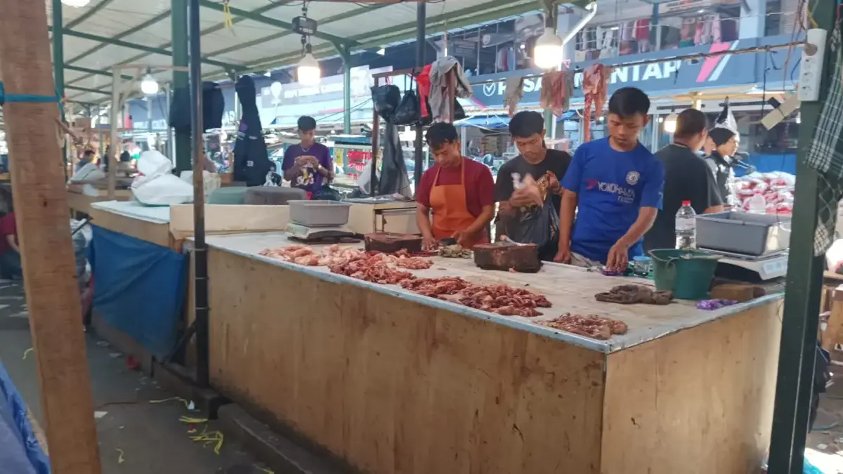 Pedagang Ayam Cimahi Tertekan Perang Harga hingga Ancam Gelar Demo, Ini Kata Disdagkoperin
