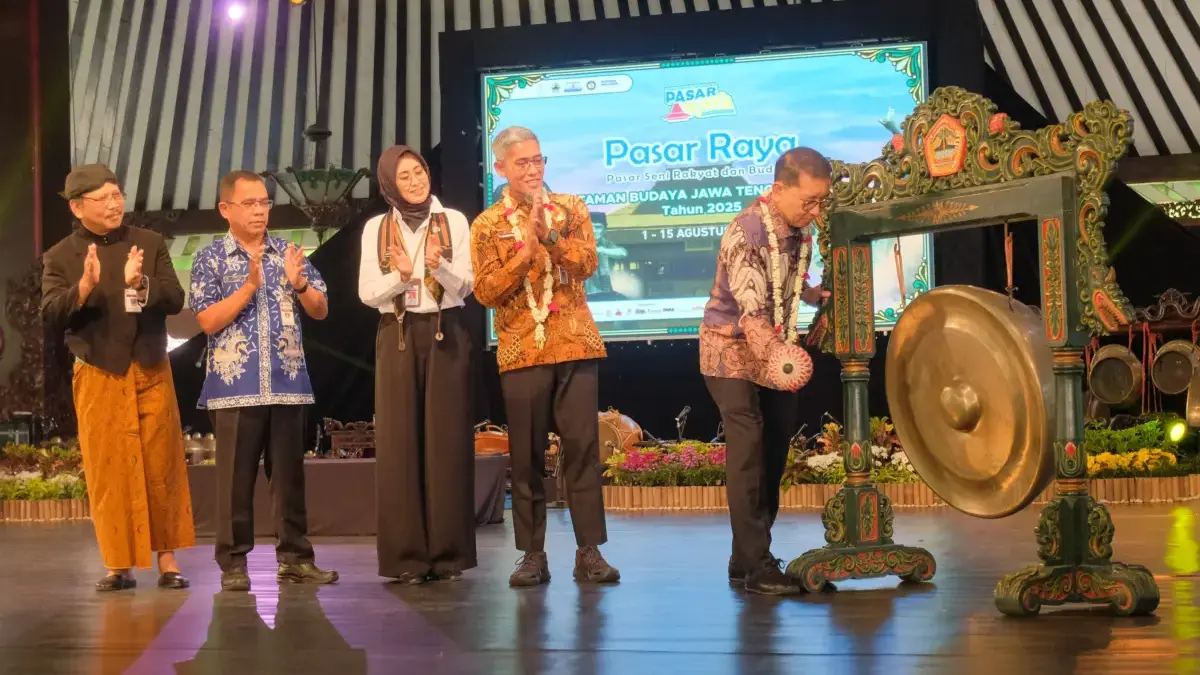 Resmi Dibuka! Pasar Raya 2025 Angkat Warisan Budaya ke Panggung Utama Pasar Raya 2025 Resmi Dibuka, Wujud Komitmen Menjaga Warisan Budaya