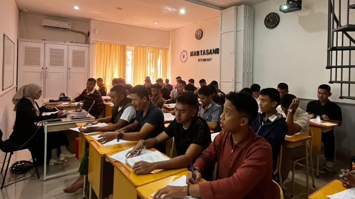 Prestasi Ganda! 132 Siswa Martasandy Lolos Akademi TNI dan 51 Siswa Lolos AKPOL TA 2025 Prestasi Ganda! 132 Siswa Martasandy Lolos Akademi TNI dan 51 Siswa Lolos AKPOL TA 2025