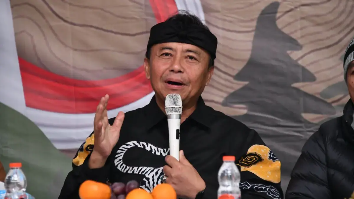 Sekda Bakal Perintahkan Satpol PP Bergerak Tertibkan Bendera One Piece