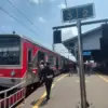 Layanan Commuter Line Bogor-Jakarta Terganggu Akibat Anjloknya KRL di Stasiun Jakarta Kota, KAI Sampaikan Maaf