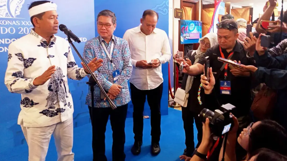 Gubernur Demul Usul UMK Diganti Upah Sektoral, Agar Industri dan Buruh Lebih Kondusif? Gubernur Jabar Dedi Mulyadi mengusulkan agar mengganti Upah Minimum Kabupaten atau Kota (UMK).