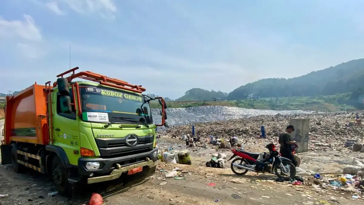 Tonase Jadi Patokan Baru Buang Sampah ke TPA Sarimukti Tonase Jadi Patokan Baru Buang Sampah ke TPA Sarimukti