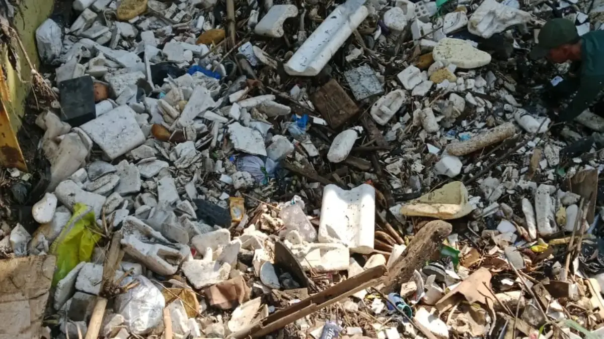 Keterbatasan Kewenangan DPKP Kota Cimahi dalam Penanganan Sampah di Sungai Jadi Kendala Utama