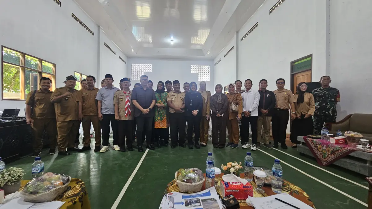 Sampah Jadi Keluhan Warga Jasinga, Ketua DPRD Sastra Winara Janji Bawa ke Pembahasan Lintas Sektor Sampah Jadi Keluhan Warga Jasinga, Ketua DPRD Sastra Winara Janji Bawa ke Pembahasan Lintas Sektor