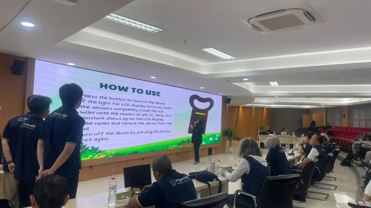 Kolaborasi Lintas Negara, Mahasiswa Indonesia–Korea Ciptakan Inovasi Smart Farming di Pangalengan Bandung