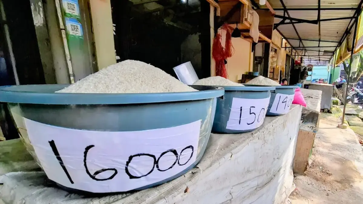 Pasokan Beras di Pasar Margahayu Lancar, Pedagang Keluhkan Kualitas Turun Pasokan Beras di Pasar Margahayu Lancar, Pedagang Keluhkan Kualitas Turun