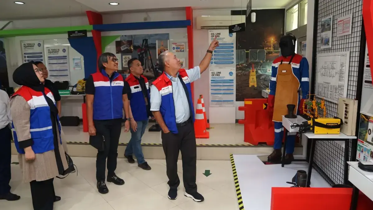 Nusantara Regas Dukung Penuh Pengembangan LNG HUB Bandung, Dorong Akses Energi Bersih untuk Sektor HOREKA Nusantara Regas Dukung Pengembangan LNG HUB Bandung untuk Optimalisasi Pasar Horeka bersama PGN dan PGN Gagas