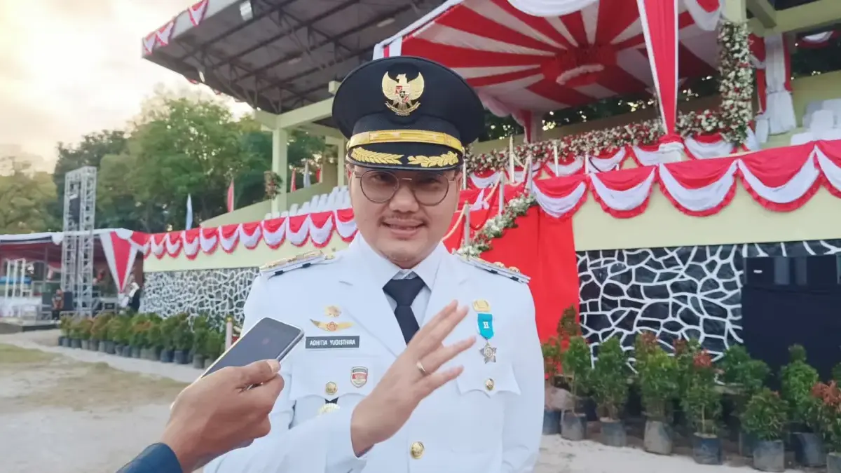 HUT ke-80 RI, Adithia Yudhistira Sebut Banjir Masih Jadi PR Kota Cimahi Wakil Wali Kota Cimahi, Adhitia Yudhistira saat Ditemui usai Penurunan Bendera Merah Putih di lapangan Rajawal