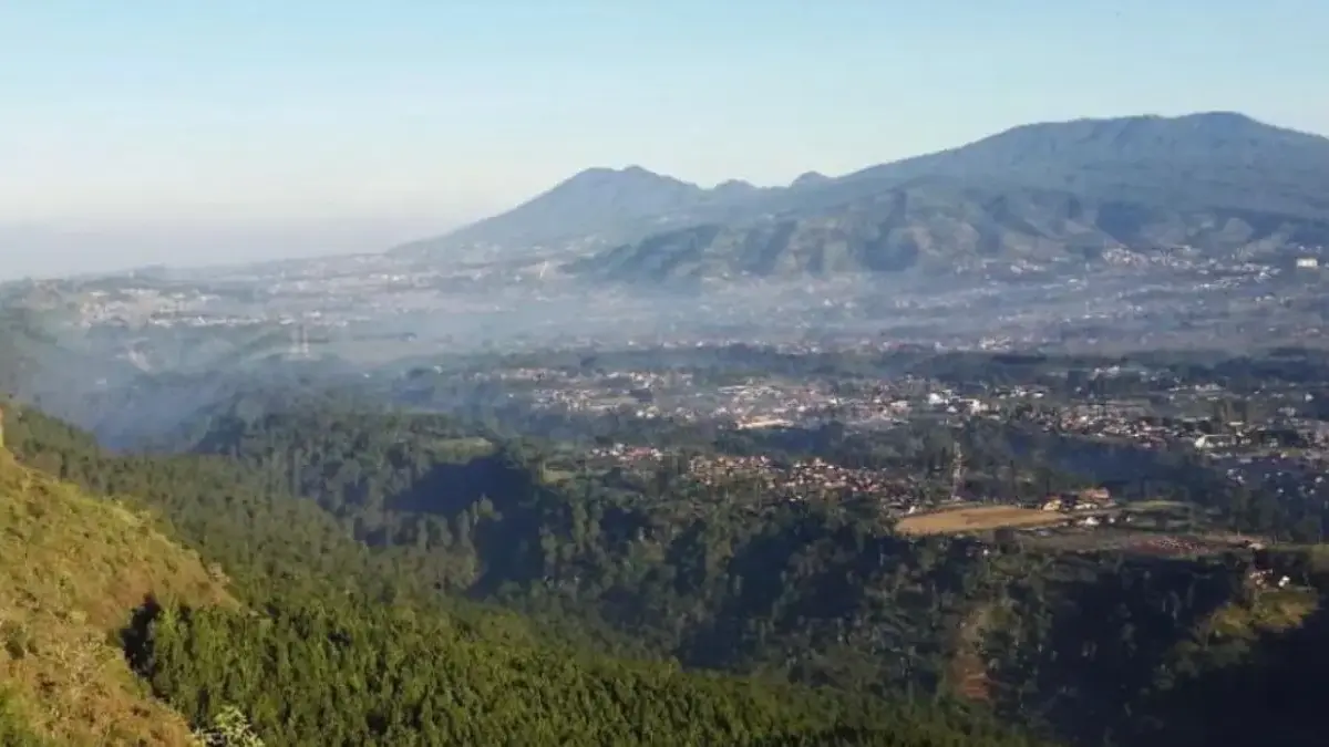 Bukit Bintang di Bandung Utara berada dekat dengan titik sesar aktif di Bandung Barat. Dok Jabar Ekspres/Suwit