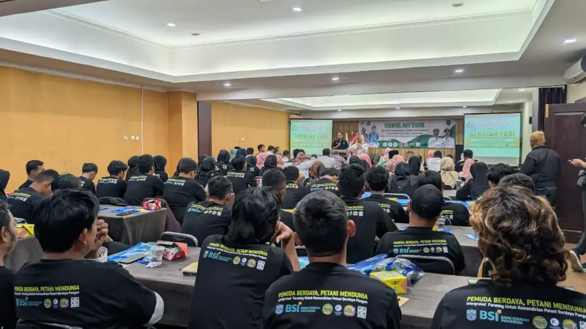 Ratusan pemuda perwakilan desa dan kelurahan se-Kota Banjar mengikuti sekolah tani milenial di aula Pajajaran