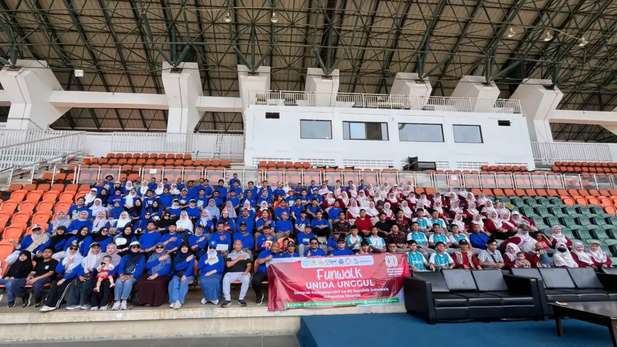 UNIDA Gelar Fun Walk Semarakkan HUT ke-80 RI di Stadion Pakansari UNIDA Gelar Fun Walk Semarakkan HUT ke-80 RI di Stadion Pakansari