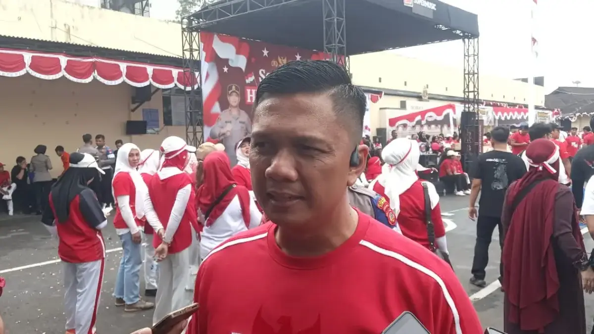 Lodaya Cimahi Band Diluncurkan, Pesan Kamtibmas Dikemas Lewat Musik di Peringatan HUT ke-80 RI Lodaya Cimahi Band Diluncurkan, Pesan Kamtibmas Dikemas Lewat Musik di Peringatan HUT ke-80 RI