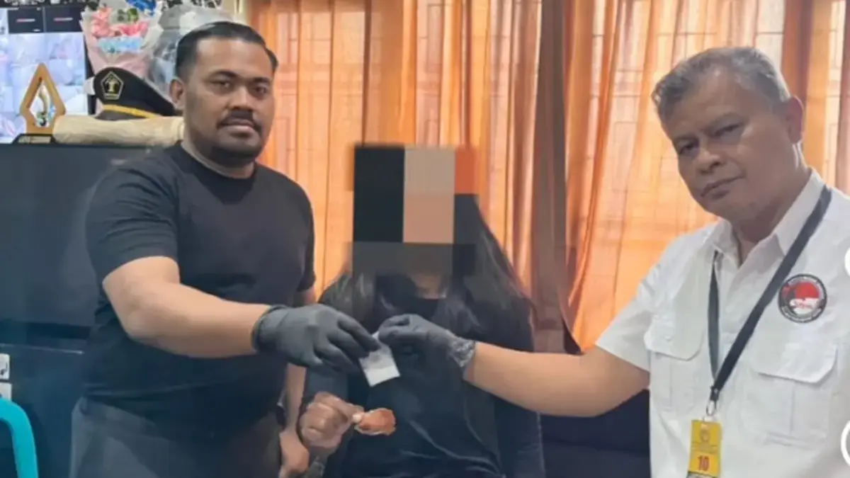 Simpan 5 Gram Sabu-Sabu di Mulut, Aksi IRT Digagalkan Petugas Lapas Sukabumi Simpan 5 Gram Sabu-Sabu di Mulut, Aksi IRT Digagalkan Petugas Lapas Sukabumi