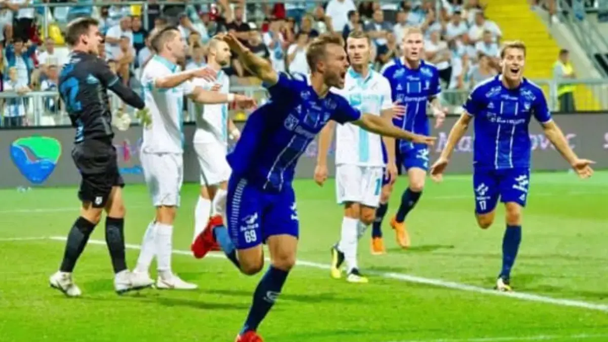 Persib Kabarnya Bakal Datangkan Patrick Mortensen, Penyerang Veteran Asal Denmark Persib Kabarnya Bakal Datangkan Patrick Mortensen, Penyerang Veteran Asal Denmark