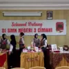 Sejumlah Siswa-siswi SMKN 3 Kota Cimahi saat Memamerkan Hasil Karya Kulinernya dalam Culinary Display Kreasi R