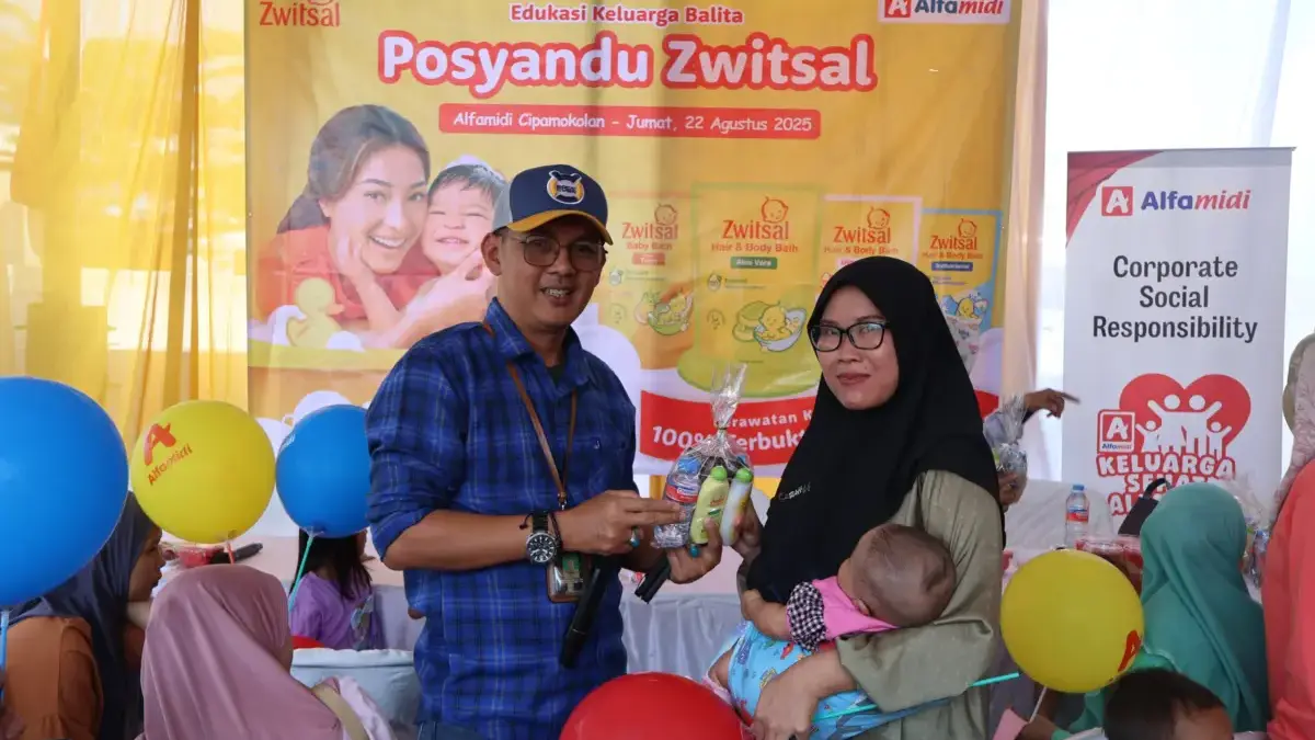 Peduli Tumbuh Kembang Anak, Alfamidi-Zwitsal Gelar Aksi Sehat 1.000 HPK di Bandung Peduli Tumbuh Kembang Anak, Alfamidi-Zwitsal Gelar Aksi Sehat 1.000 HPK di Bandung