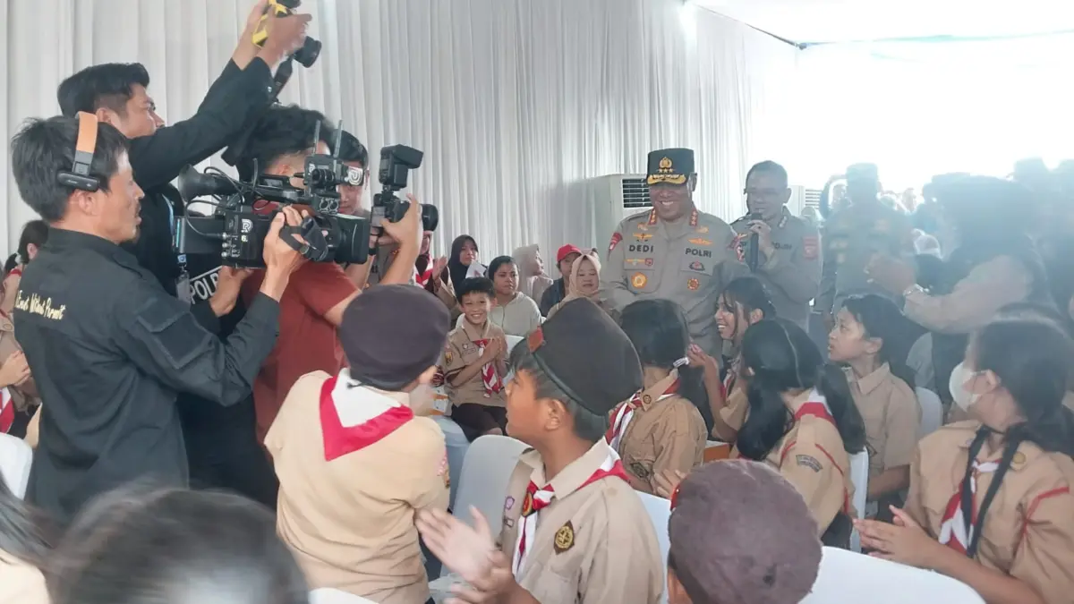 Wakapolri Tinjau Bakti Sosial dan Pembangunan Sekolah Unggulan di Gunung Sindur Wakapolri Tinjau Bakti Sosial dan Pembangunan Sekolah Unggulan di Gunung Sindur