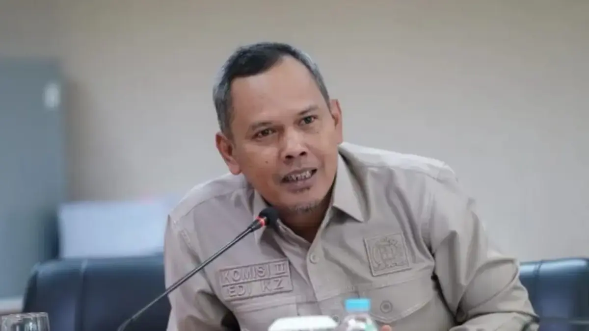 DPRD Kota Bogor Siap Dialog dengan Mahasiswa, Sayangkan Perusakan Pagar dalam Aksi Demonstrasi DPRD Kota Bogor Siap Dialog dengan Mahasiswa, Sayangkan Perusakan Pagar dalam Aksi Demonstrasi