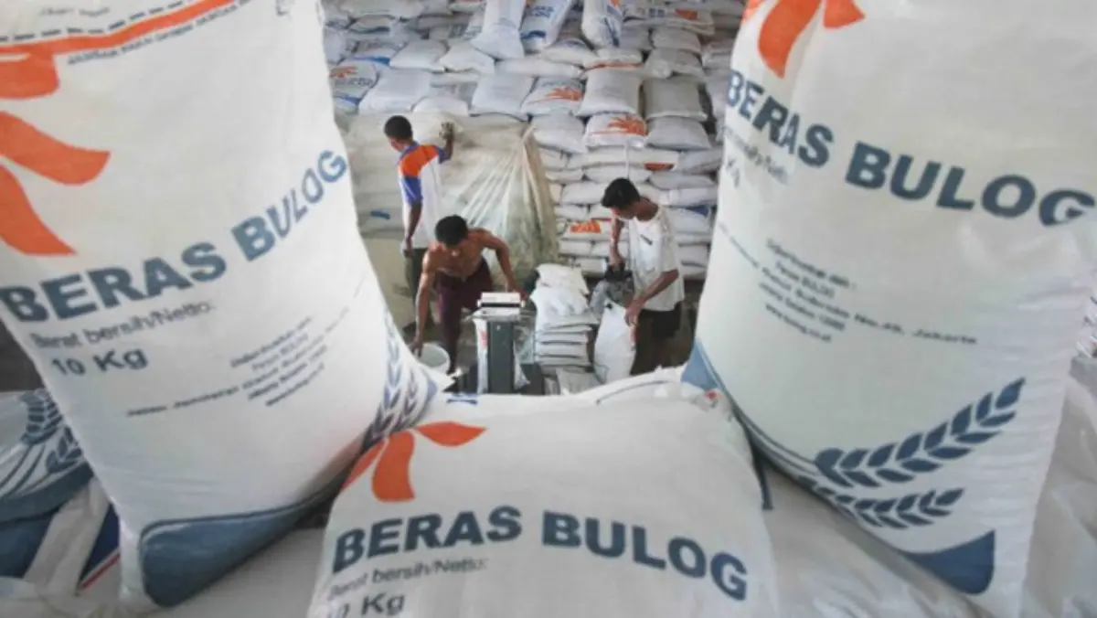 Redam Gejolak Harga, Polresta Bandung Salurkan 103 Ton Beras Murah di 26 Titik Redam Gejolak Harga, Polresta Bandung Salurkan 103 Ton Beras Murah di 26 Titik