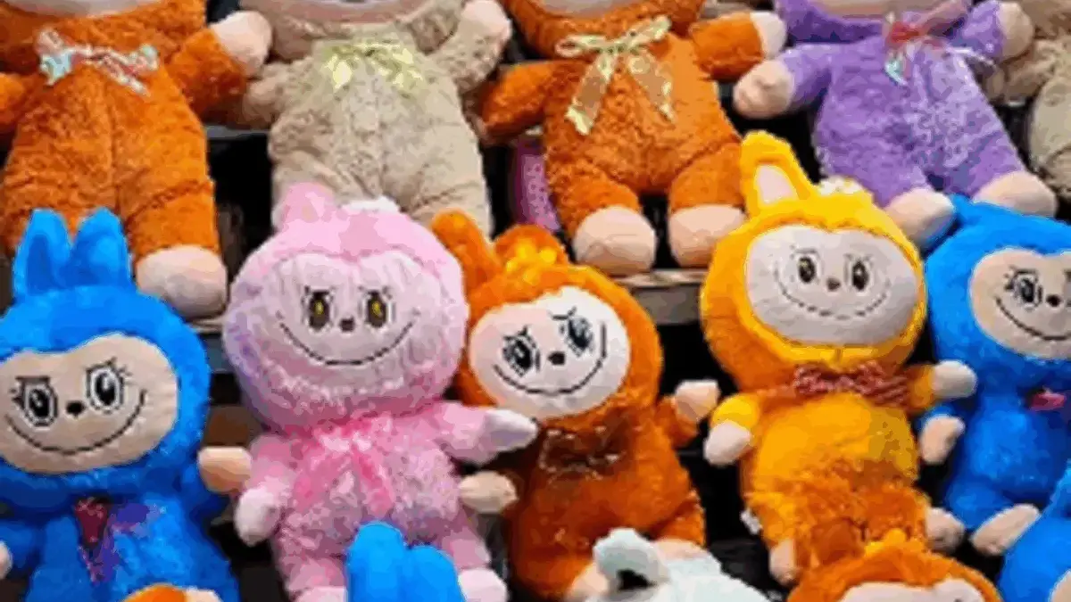Viral Boneka Labubu Diduga Punya Alat Penyadap di Dalamnya? Cek Infonya!