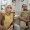 Kepala Dinas Lingkungan Hidup Kota Cimahi, Chanifah Listyarini dan Kepala Bidang Penaatan Hukum Lingkungan DLH