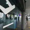 Petugas AVSEC berjaga di Bandara Husein Sastranegara, Kota Bandung, beberapa waktu lalu. Foto: Dimas Rachmats