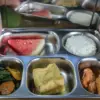 Food tray atau wadah makan yang digunakan untuk MBG diduga mengandung minyak babi.