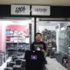 Peluang Bisnis Menjanjikan, Ini Cara Lion Parcel Dukung Ekspansi Industri Clothing Bandung Agus, PIC Store Loca