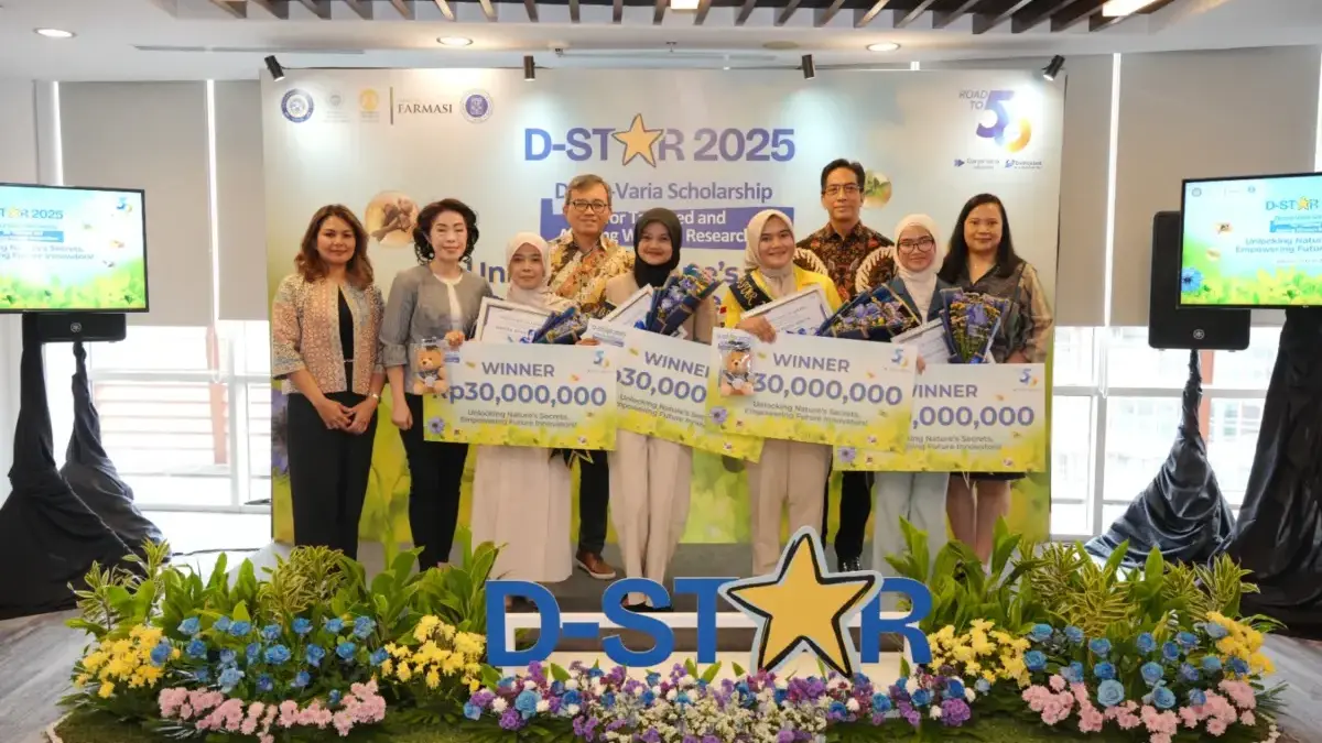 D-STAR 2025 Kembali Dihadirkan Darya-Varia: Dorong Wanita Muda Berkarya dalam Inovasi Kesehatan D-STAR 2025 Kembali Dihadirkan Darya-Varia: Dorong Wanita Muda Berkarya dalam Inovasi Kesehatan Berbasis Kekay